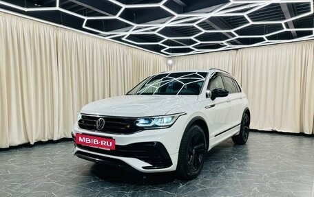 Volkswagen Tiguan II, 2021 год, 4 999 000 рублей, 2 фотография