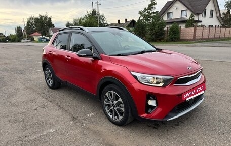 KIA Stonic, 2019 год, 1 950 000 рублей, 14 фотография