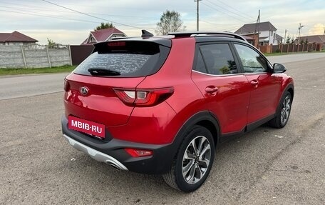 KIA Stonic, 2019 год, 1 950 000 рублей, 21 фотография