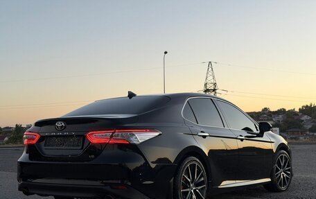 Toyota Camry, 2018 год, 2 900 000 рублей, 10 фотография