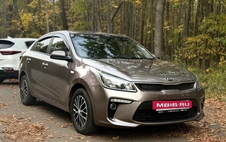 KIA Rio IV, 2018 год, 1 319 000 рублей, 3 фотография