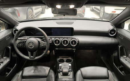 Mercedes-Benz A-Класс, 2018 год, 2 019 000 рублей, 18 фотография