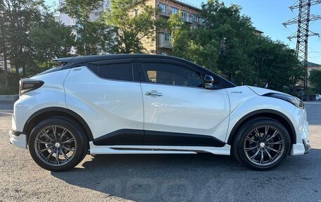 Toyota C-HR I рестайлинг, 2018 год, 2 350 000 рублей, 11 фотография