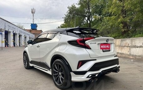 Toyota C-HR I рестайлинг, 2018 год, 2 350 000 рублей, 8 фотография