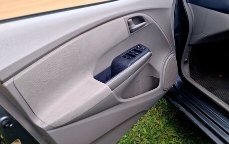 Honda Insight II рестайлинг, 2009 год, 650 000 рублей, 9 фотография