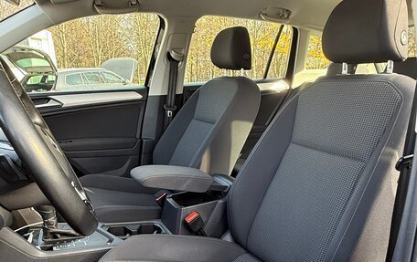 Volkswagen Tiguan II, 2018 год, 2 200 000 рублей, 12 фотография