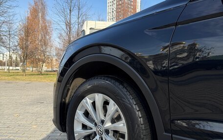 Volkswagen Tiguan II, 2018 год, 2 200 000 рублей, 19 фотография