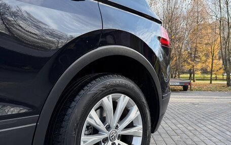 Volkswagen Tiguan II, 2018 год, 2 200 000 рублей, 20 фотография