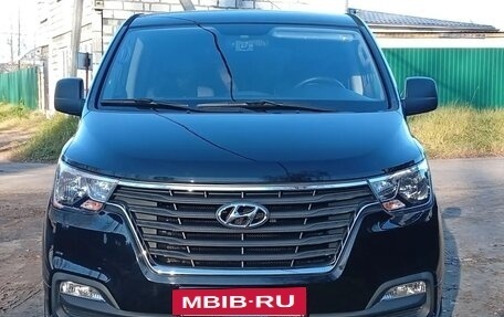 Hyundai Grand Starex Grand Starex I рестайлинг 2, 2020 год, 4 300 000 рублей, 8 фотография