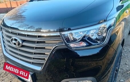 Hyundai Grand Starex Grand Starex I рестайлинг 2, 2020 год, 4 300 000 рублей, 9 фотография