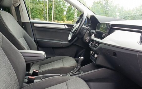 Skoda Rapid II, 2021 год, 1 600 000 рублей, 10 фотография