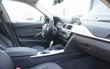 BMW 3 серия, 2015 год, 1 870 000 рублей, 11 фотография