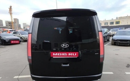 Hyundai Staria, 2023 год, 6 200 000 рублей, 3 фотография