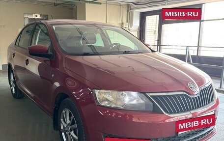 Skoda Rapid I, 2015 год, 880 000 рублей, 2 фотография