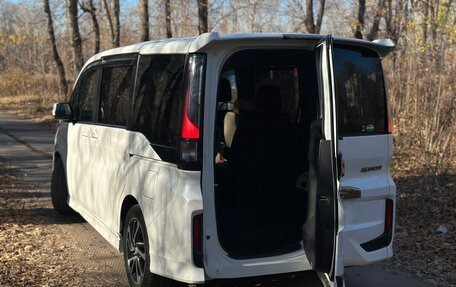 Honda Stepwgn IV рестайлинг, 2017 год, 2 300 000 рублей, 8 фотография