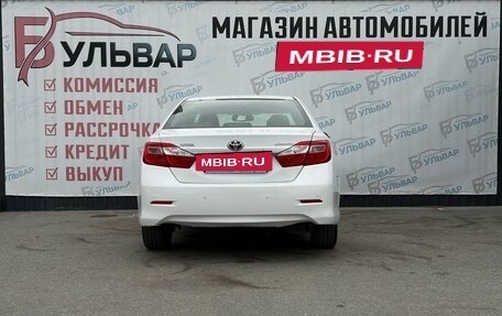 Toyota Camry, 2012 год, 1 590 000 рублей, 5 фотография