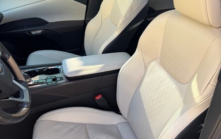 Lexus RX IV рестайлинг, 2023 год, 7 400 000 рублей, 10 фотография