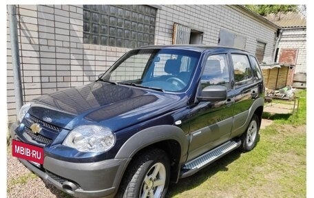 Chevrolet Niva I рестайлинг, 2015 год, 625 000 рублей, 2 фотография