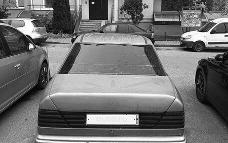 Mercedes-Benz W124, 1987 год, 75 000 рублей, 2 фотография