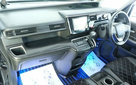 Honda Stepwgn IV рестайлинг, 2016 год, 1 799 000 рублей, 5 фотография