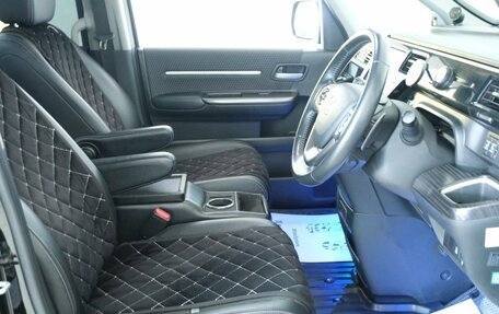 Honda Stepwgn IV рестайлинг, 2016 год, 1 799 000 рублей, 10 фотография
