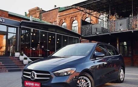 Mercedes-Benz B-Класс, 2019 год, 2 200 000 рублей, 1 фотография