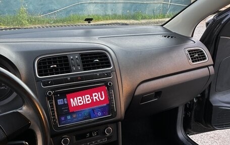 Volkswagen Polo VI (EU Market), 2013 год, 700 000 рублей, 24 фотография