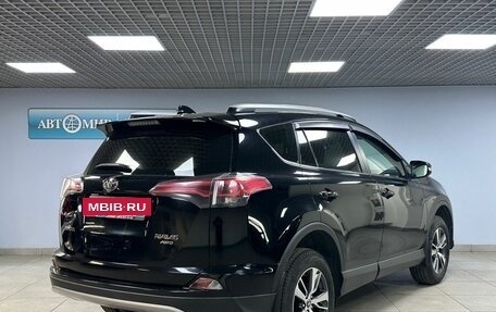Toyota RAV4, 2018 год, 3 070 000 рублей, 5 фотография