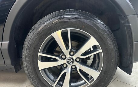 Toyota RAV4, 2018 год, 3 070 000 рублей, 9 фотография