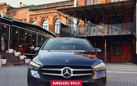 Mercedes-Benz B-Класс, 2019 год, 2 200 000 рублей, 4 фотография