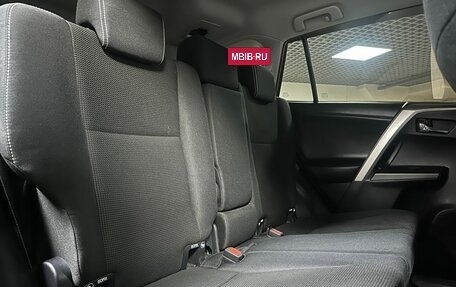Toyota RAV4, 2018 год, 3 070 000 рублей, 13 фотография