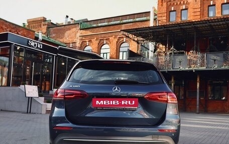 Mercedes-Benz B-Класс, 2019 год, 2 200 000 рублей, 8 фотография