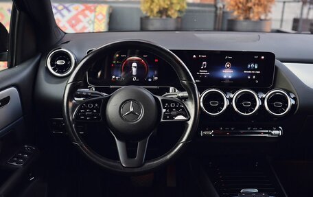 Mercedes-Benz B-Класс, 2019 год, 2 200 000 рублей, 18 фотография