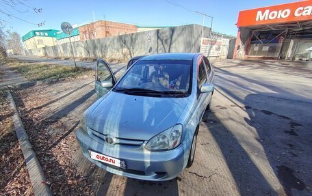 Toyota Platz, 2002 год, 410 000 рублей, 8 фотография