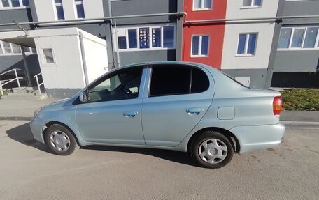 Toyota Platz, 2002 год, 410 000 рублей, 2 фотография