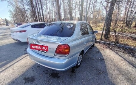Toyota Platz, 2002 год, 410 000 рублей, 4 фотография