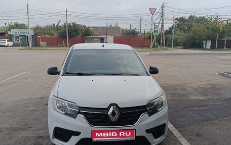 Renault Logan II, 2018 год, 560 000 рублей, 1 фотография