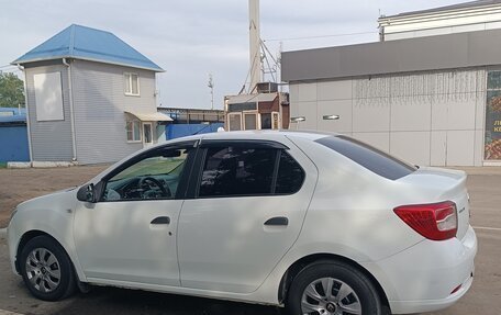 Renault Logan II, 2018 год, 560 000 рублей, 2 фотография