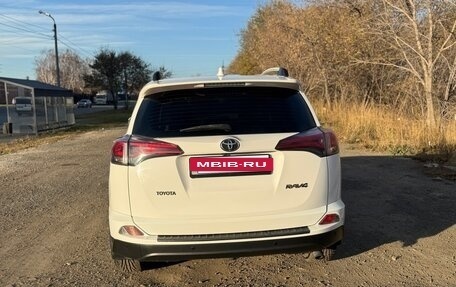 Toyota RAV4, 2016 год, 2 390 000 рублей, 4 фотография