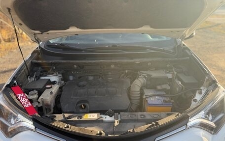 Toyota RAV4, 2016 год, 2 390 000 рублей, 12 фотография