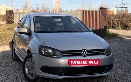Volkswagen Polo VI (EU Market), 2011 год, 525 000 рублей, 2 фотография