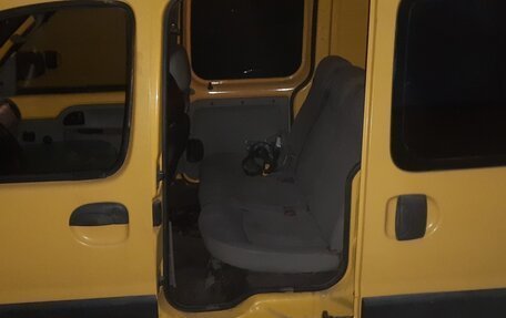 Renault Kangoo II рестайлинг, 2001 год, 250 000 рублей, 9 фотография