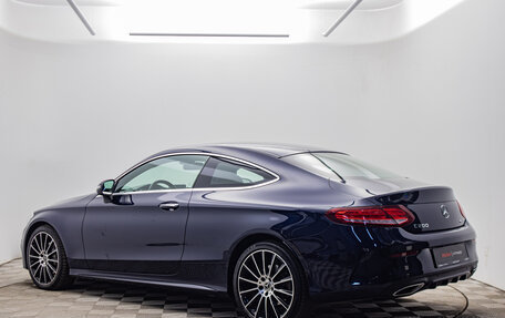 Mercedes-Benz C-Класс, 2017 год, 2 990 000 рублей, 3 фотография