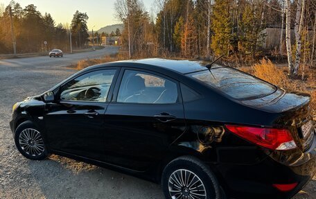 Hyundai Solaris II рестайлинг, 2013 год, 590 000 рублей, 5 фотография