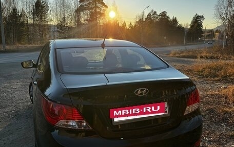 Hyundai Solaris II рестайлинг, 2013 год, 590 000 рублей, 4 фотография