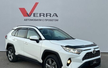 Toyota RAV4, 2019 год, 2 590 000 рублей, 4 фотография