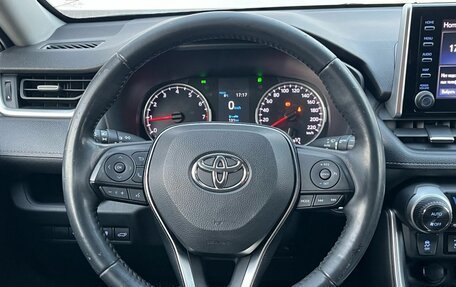 Toyota RAV4, 2019 год, 2 590 000 рублей, 12 фотография