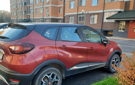 Renault Kaptur I рестайлинг, 2019 год, 1 800 000 рублей, 4 фотография