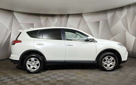Toyota RAV4, 2017 год, 1 700 000 рублей, 6 фотография