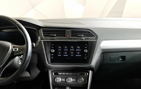 Volkswagen Tiguan II, 2016 год, 1 850 000 рублей, 15 фотография